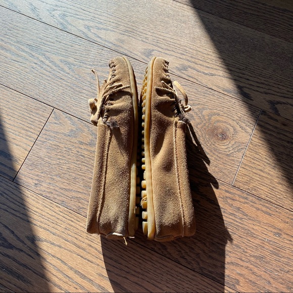 Minnetonka moccasins/flats/loafer size 6 brown suede leather - Picture 8 of 12